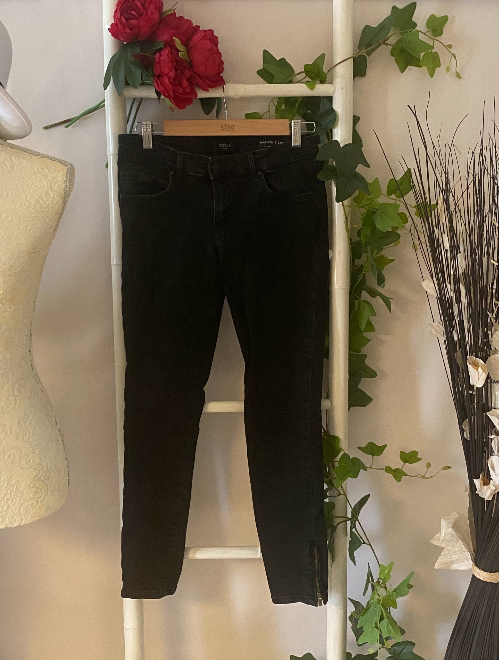 Jean noir Guess, Taille 38