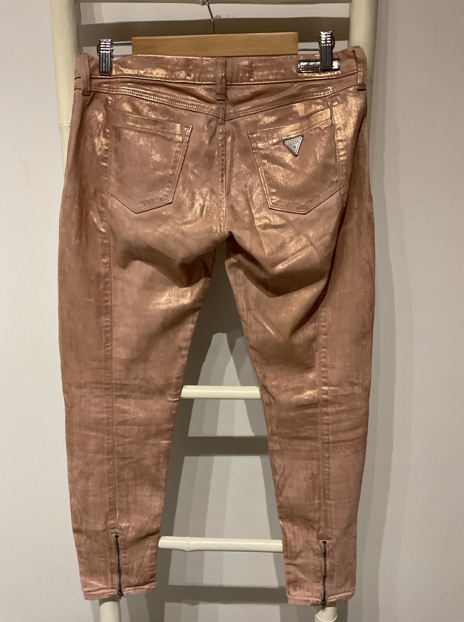 Pantalon Guess Taille 40 – Image 3