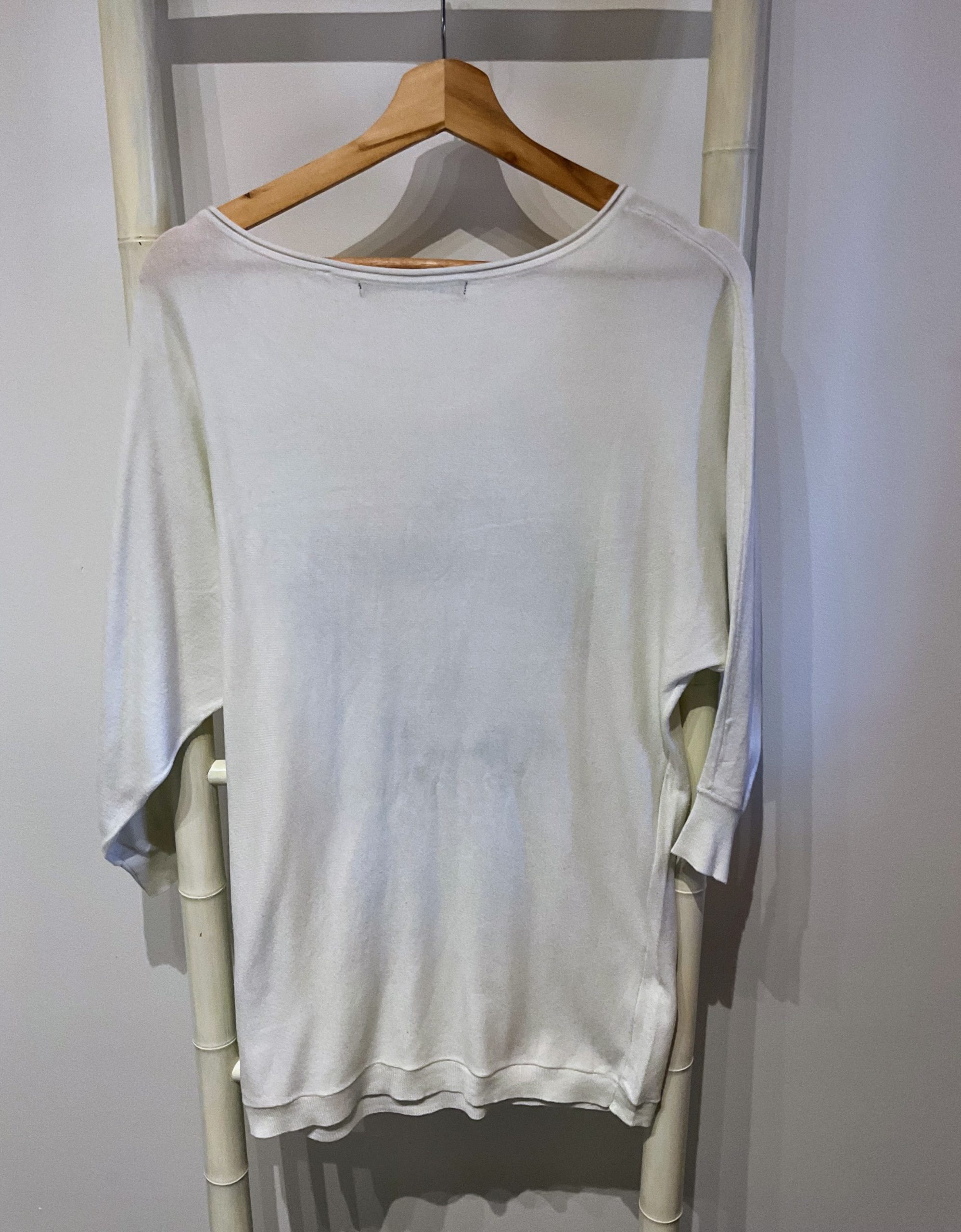 Pull Guess Taille 40 – Image 2