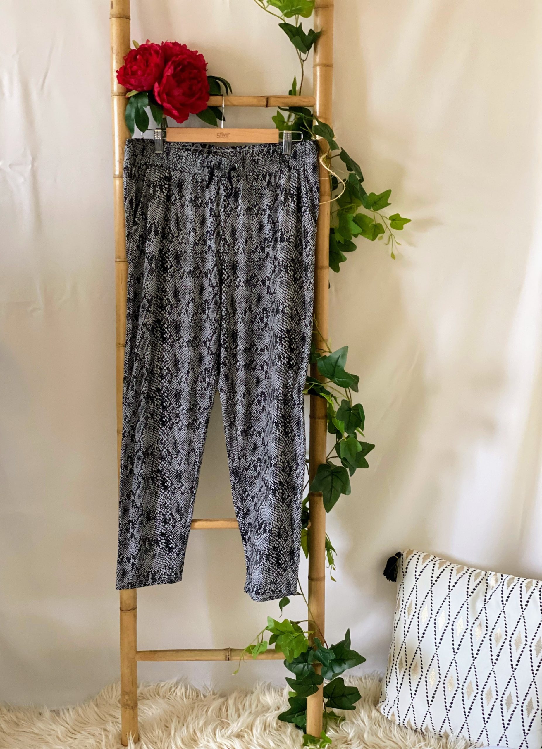 Pantalon 9th avenue Taille 46