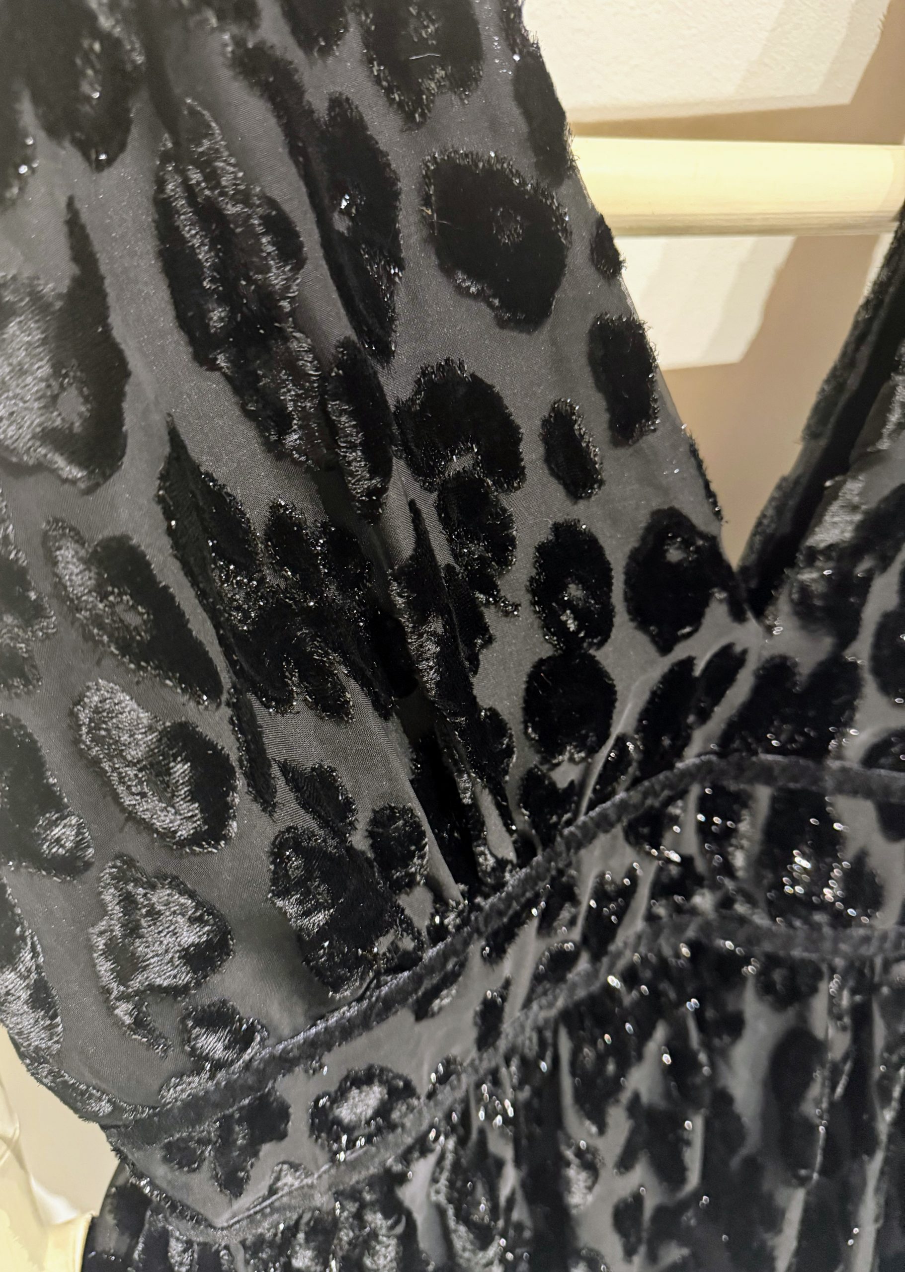 Robe chic Guess Taille 40 – Image 3