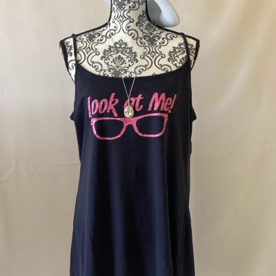 Débardeur  " Look at me" Taille 42