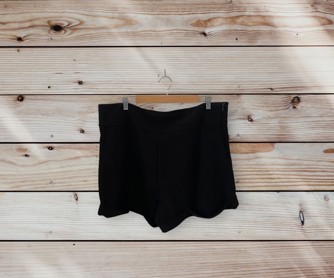 Short Shein Taille 48 – Image 2