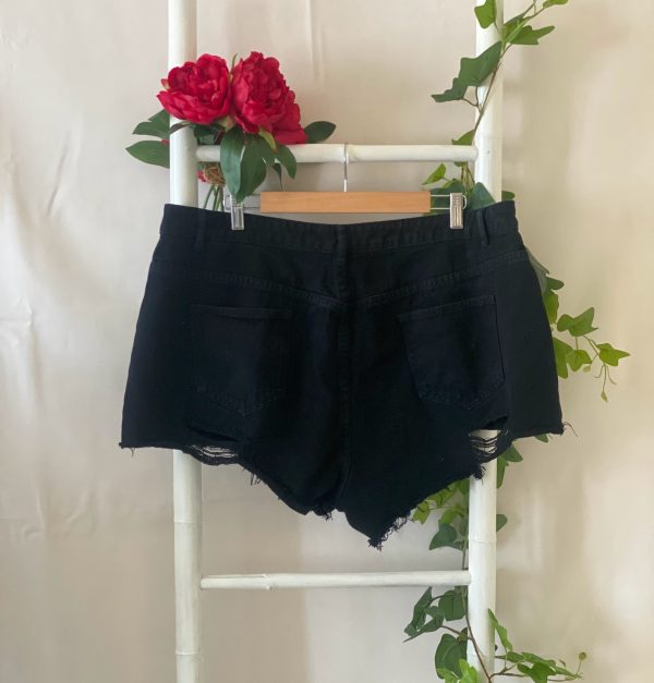 Short "Shein" Taille 46 – Image 2