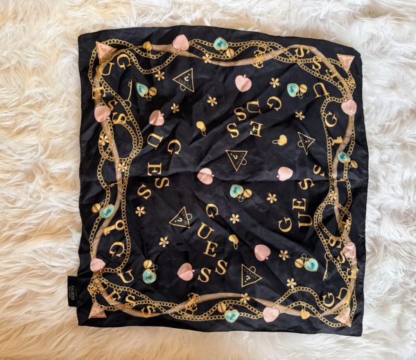 Carré de soie Guess – Image 2