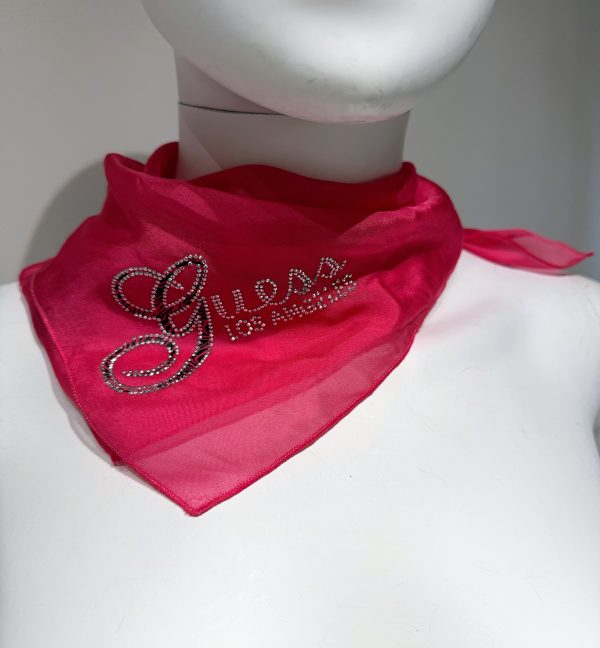 Carré de soie Guess